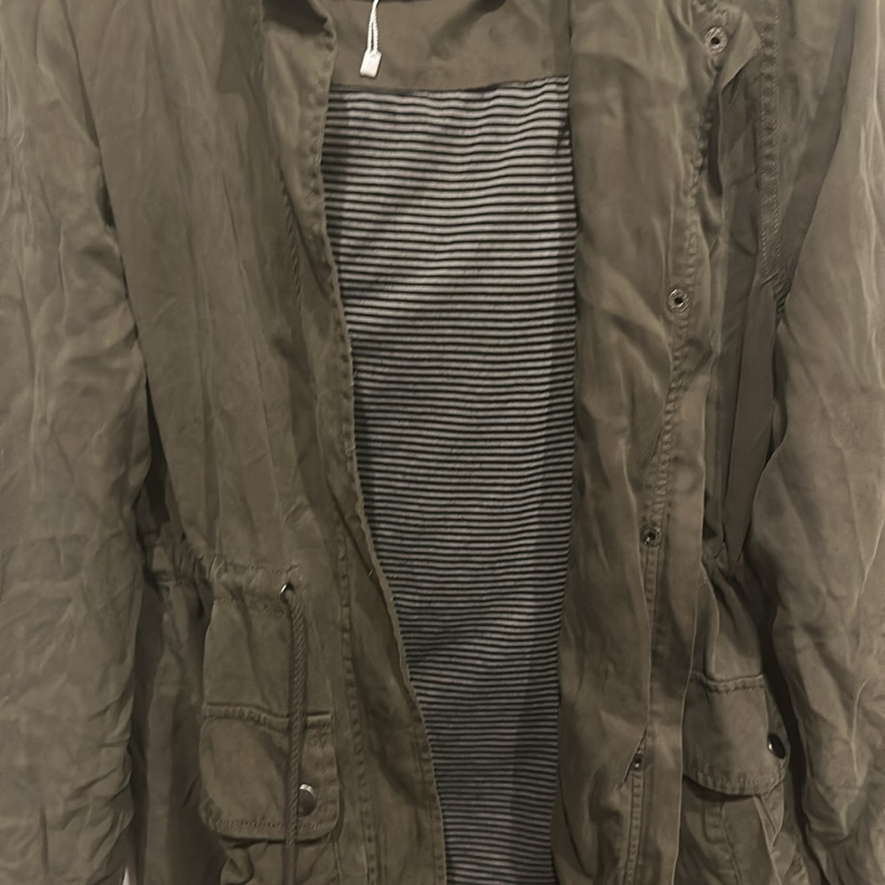 Mia And Tess Jacket - image 3